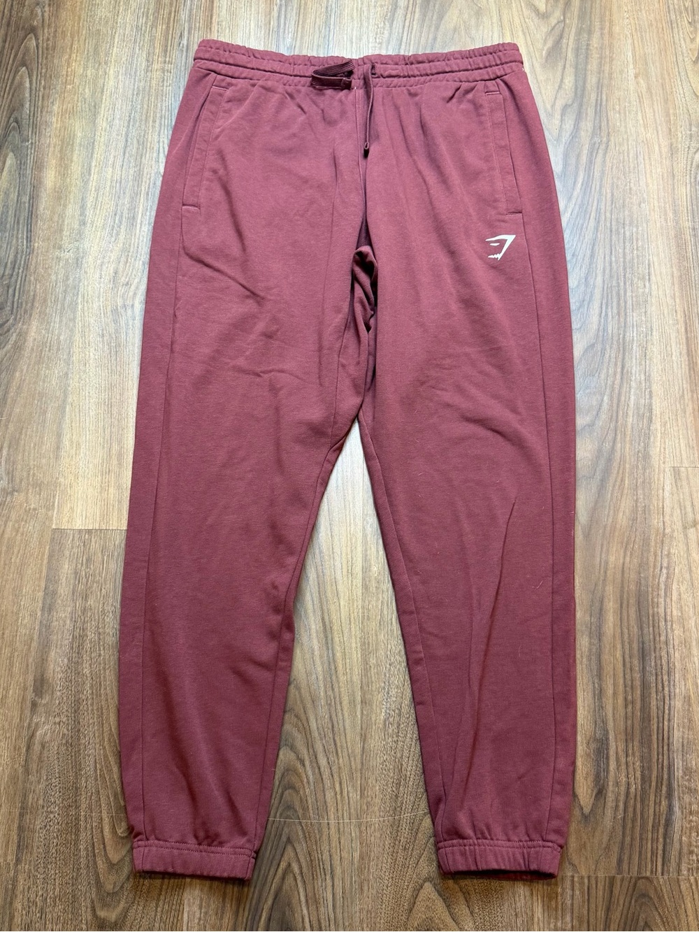 Gymshark Crest Joggers Tapered Leg Relaxed Fit Maroon Burgundy Men’s Size XL EUC